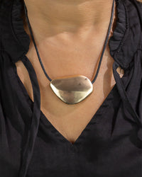 Dauplaise Jewelry - Iris Necklace