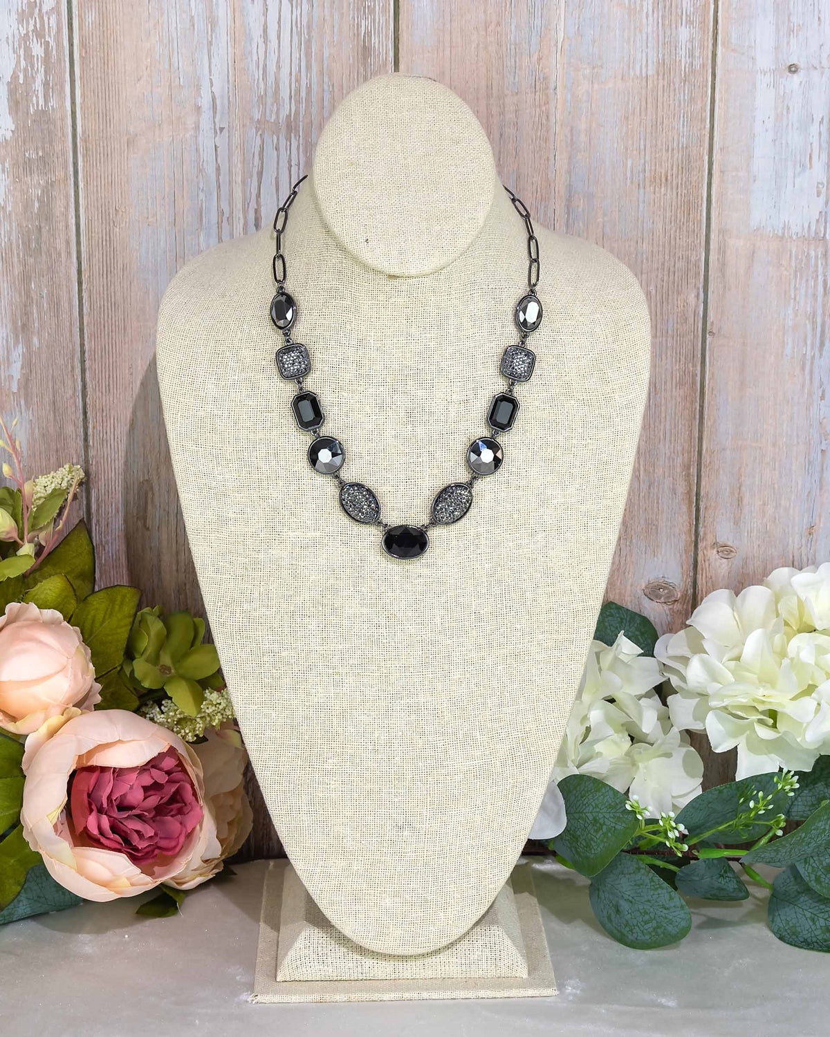 Dauplaise Jewelry - Eclipse Elegance Necklace